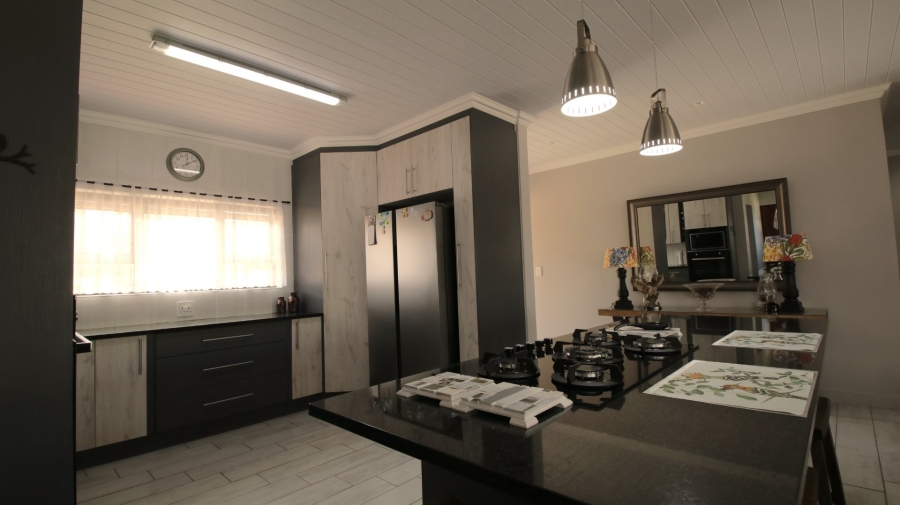 5 Bedroom Property for Sale in Dana Bay Western Cape